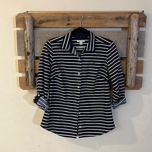 Nautica women’s polo longsleeve in excellent condition